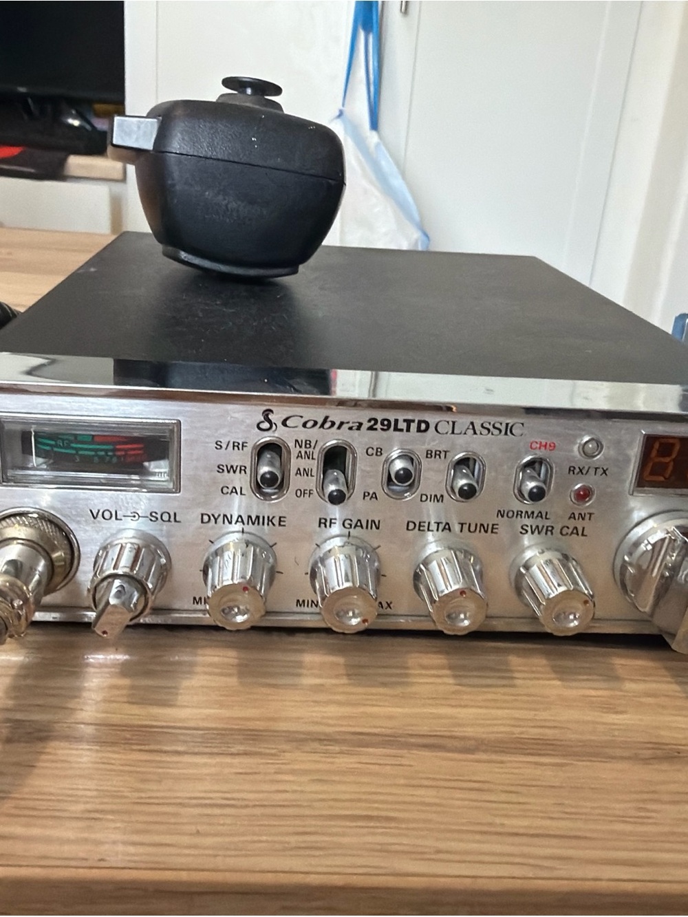 Cobra 29LTD Classic CB Radio - Silver Finish - Picture 3 of 16